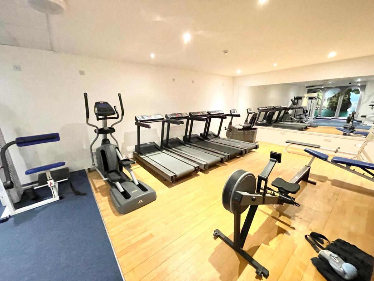 Sea View Family Stay By Beach Gym & Parking Bournemouth Esterno foto