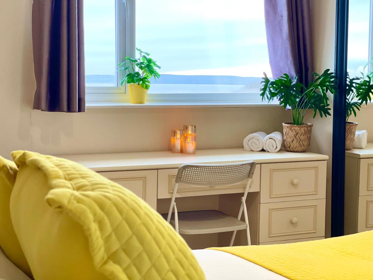 Sea View Family Stay By Beach Gym & Parking Bournemouth Esterno foto