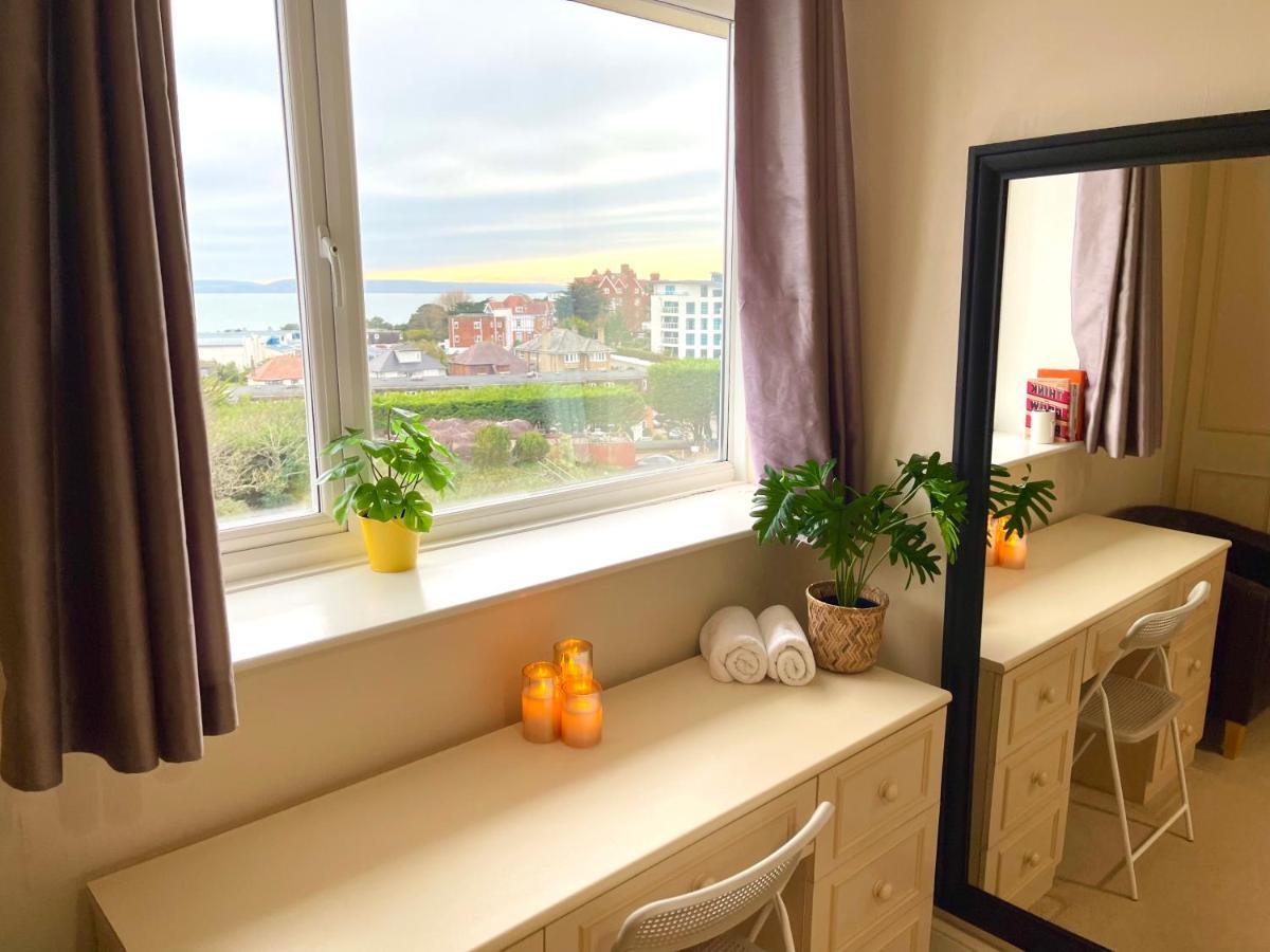 Sea View Family Stay By Beach Gym & Parking Bournemouth Esterno foto