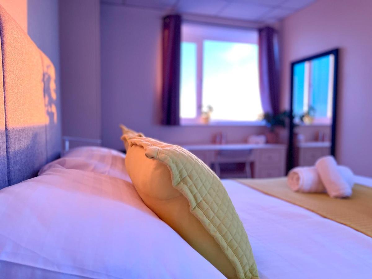 Sea View Family Stay By Beach Gym & Parking Bournemouth Esterno foto