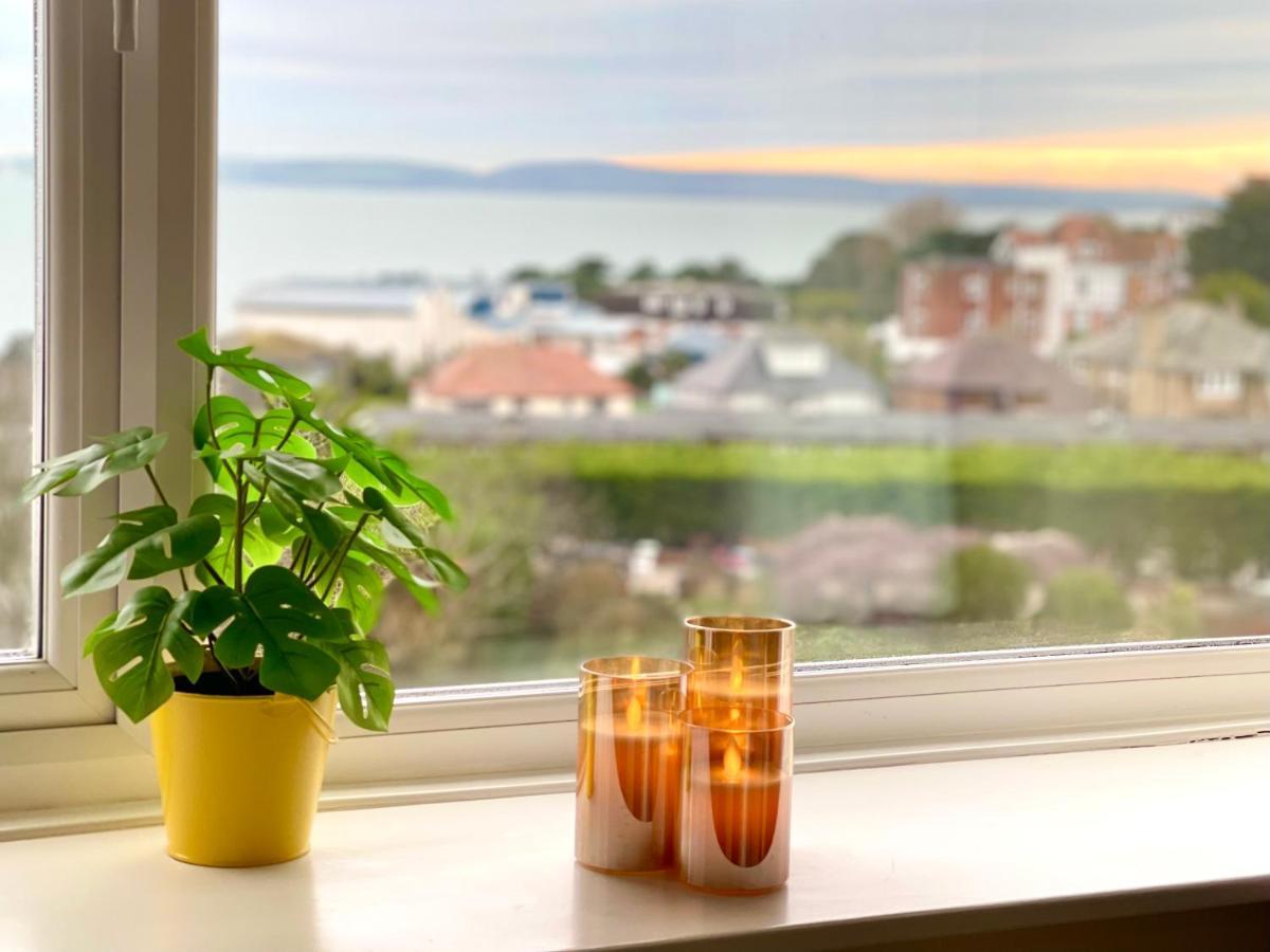 Sea View Family Stay By Beach Gym & Parking Bournemouth Esterno foto